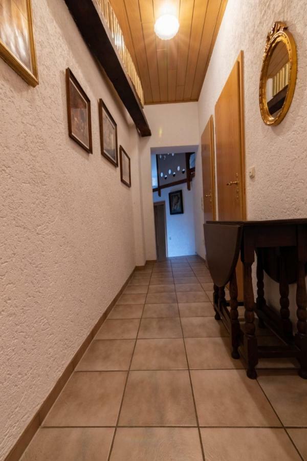 Ferienwohnung Flaemisches Weinhaus Wintrich Bagian luar foto